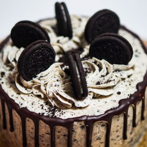 VEGAN Chocolate oreo cake