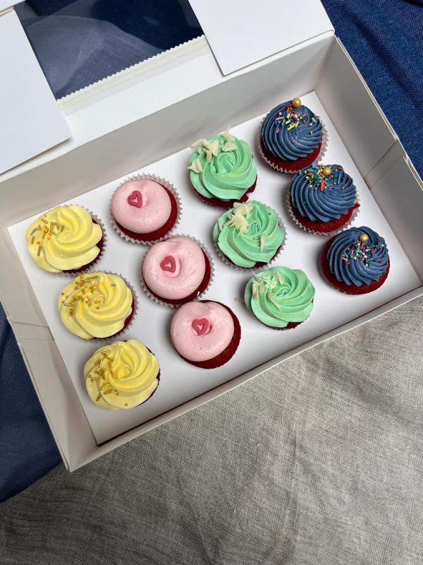 12 Mini cupcakes color