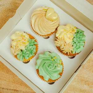 Birthday cupcakes (choose your colors)
