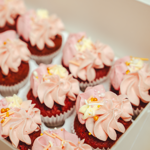 12 Mini pink cupcakes - Afbeelding 2